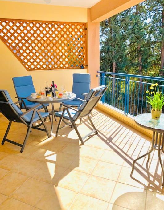 Paradise Retreat Paphos Apartment Ngoại thất bức ảnh